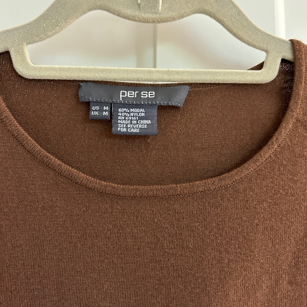 PerSe brown long sleeve top with zipper details on sleeves.